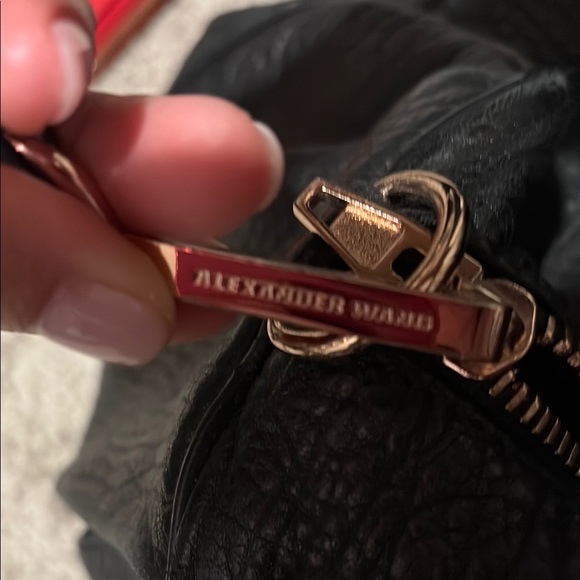 Alexander Wang Elegant Black Leather Handbag - Picture 4 of 4